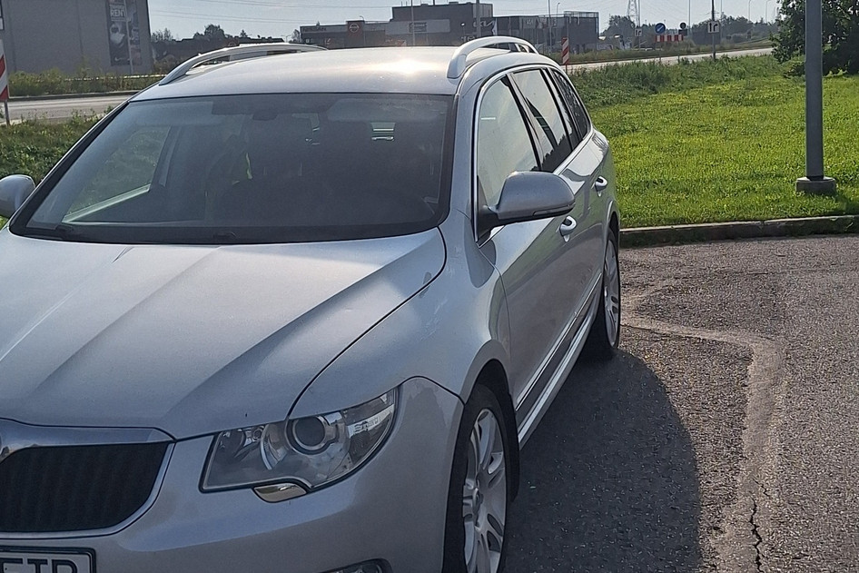 Škoda Superb, 2013, 2.0, 103 kW, дизель, механическая, передний привод