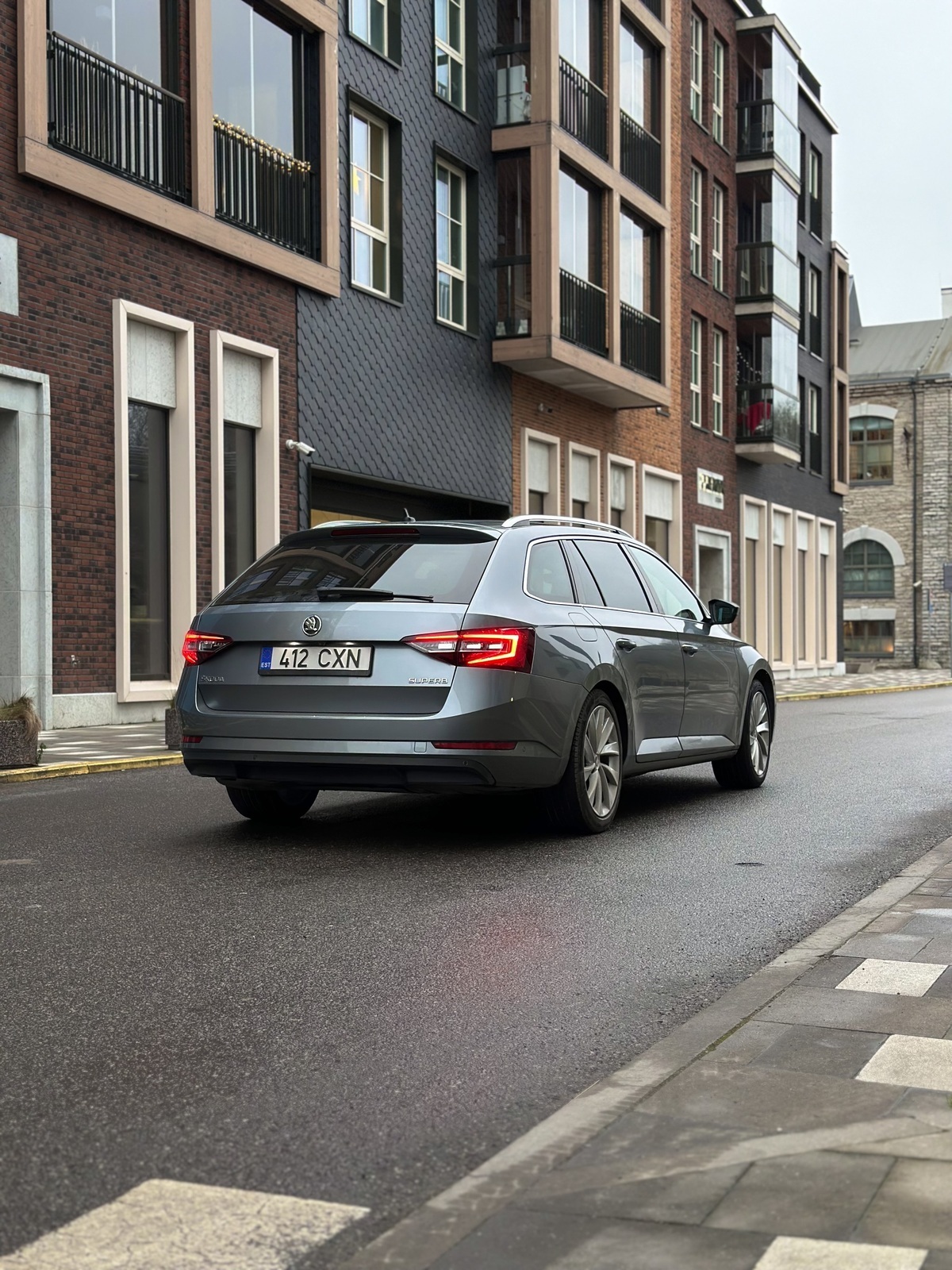 Škoda Superb 2018, photo 5/21