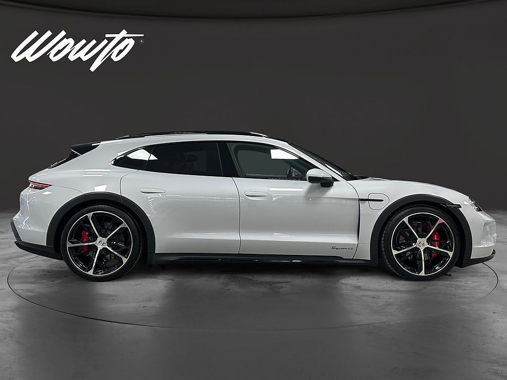 Porsche Taycan 2024, photo 3/10