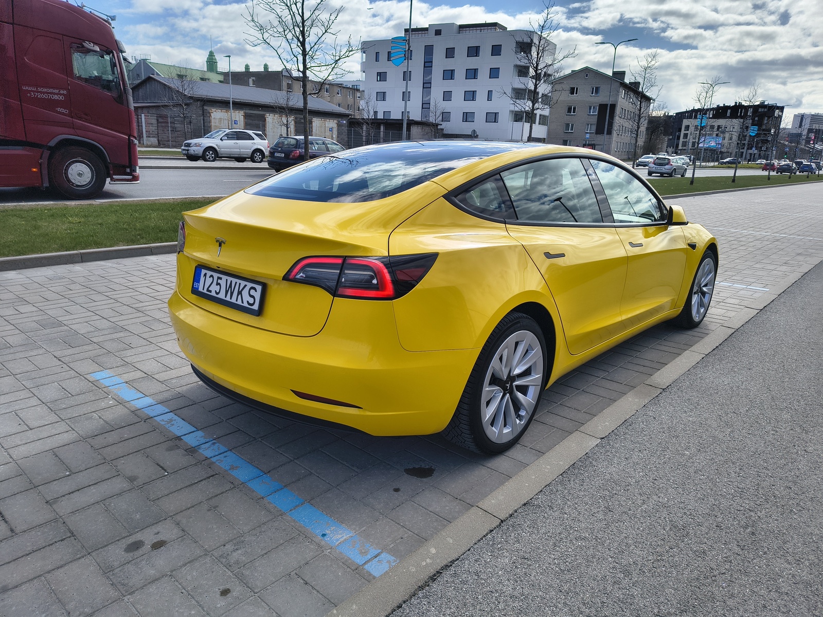 Tesla Model 3 2021, photo 2/6