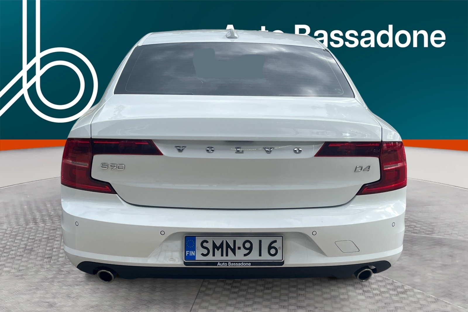 Volvo S90 2018, kuva 4/10