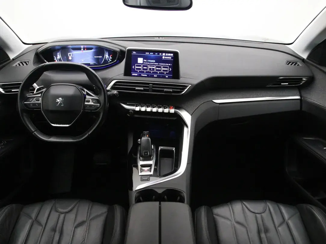 Peugeot 5008 ALLURE 1.5 96kW 2020, kuva 2/37