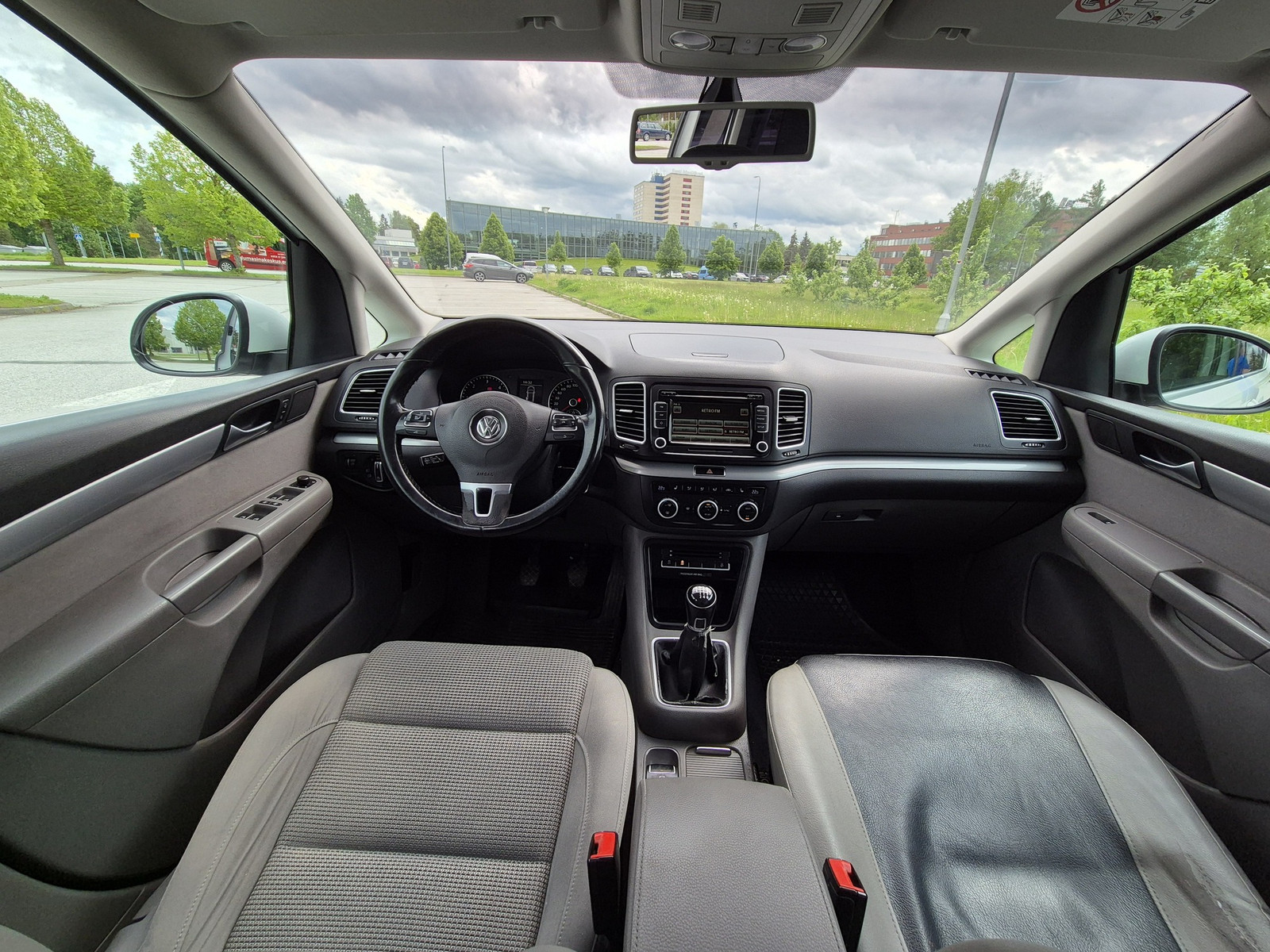 Volkswagen Sharan 2015, photo 6/10
