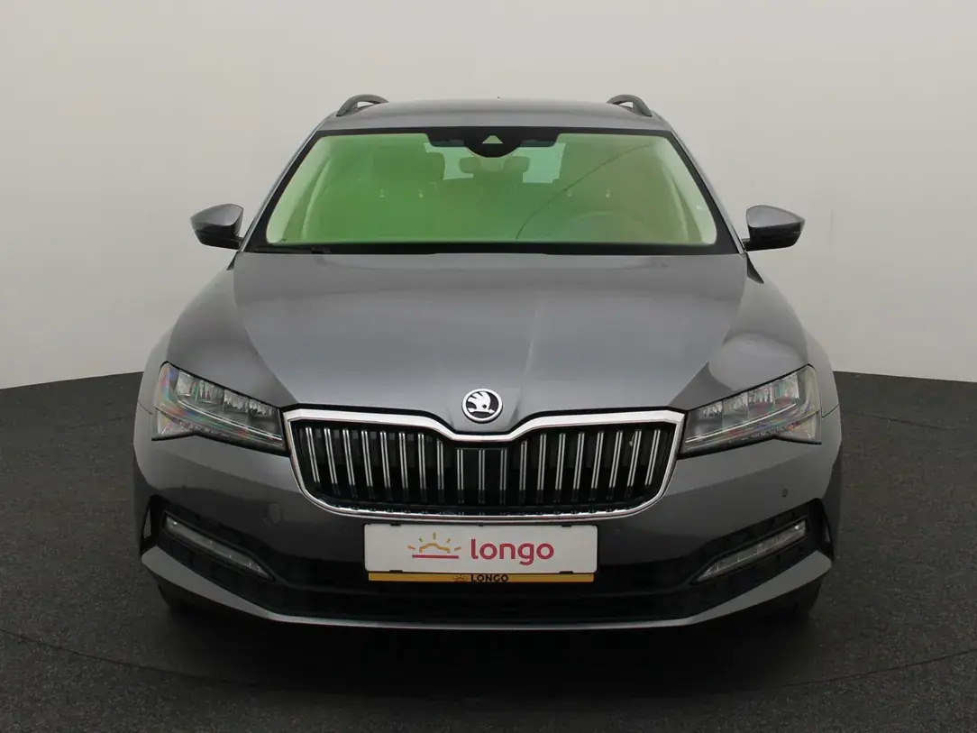 Škoda Superb 2022, photo 3/35