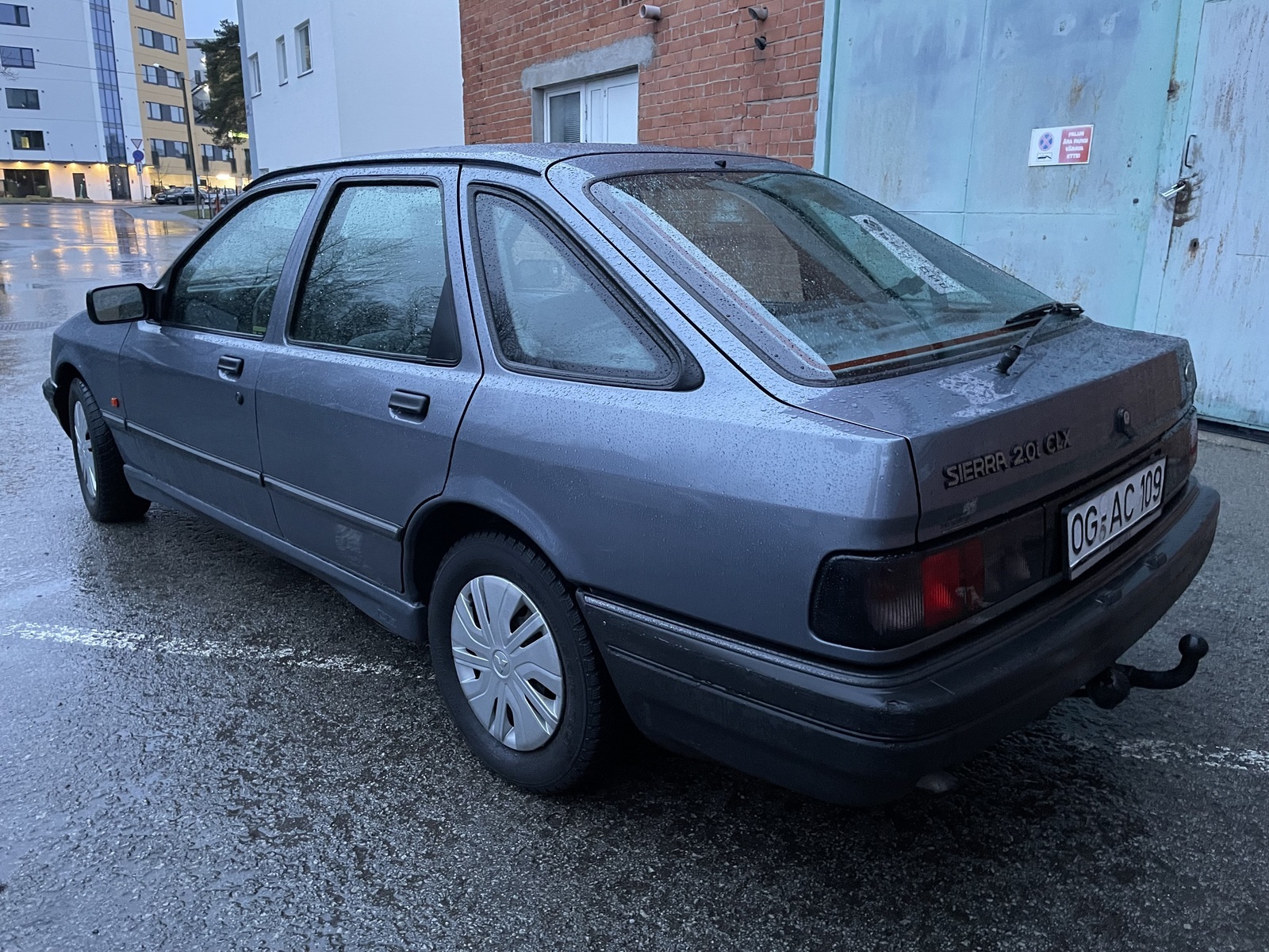 Ford Sierra CLX 1992, kuva 3/33
