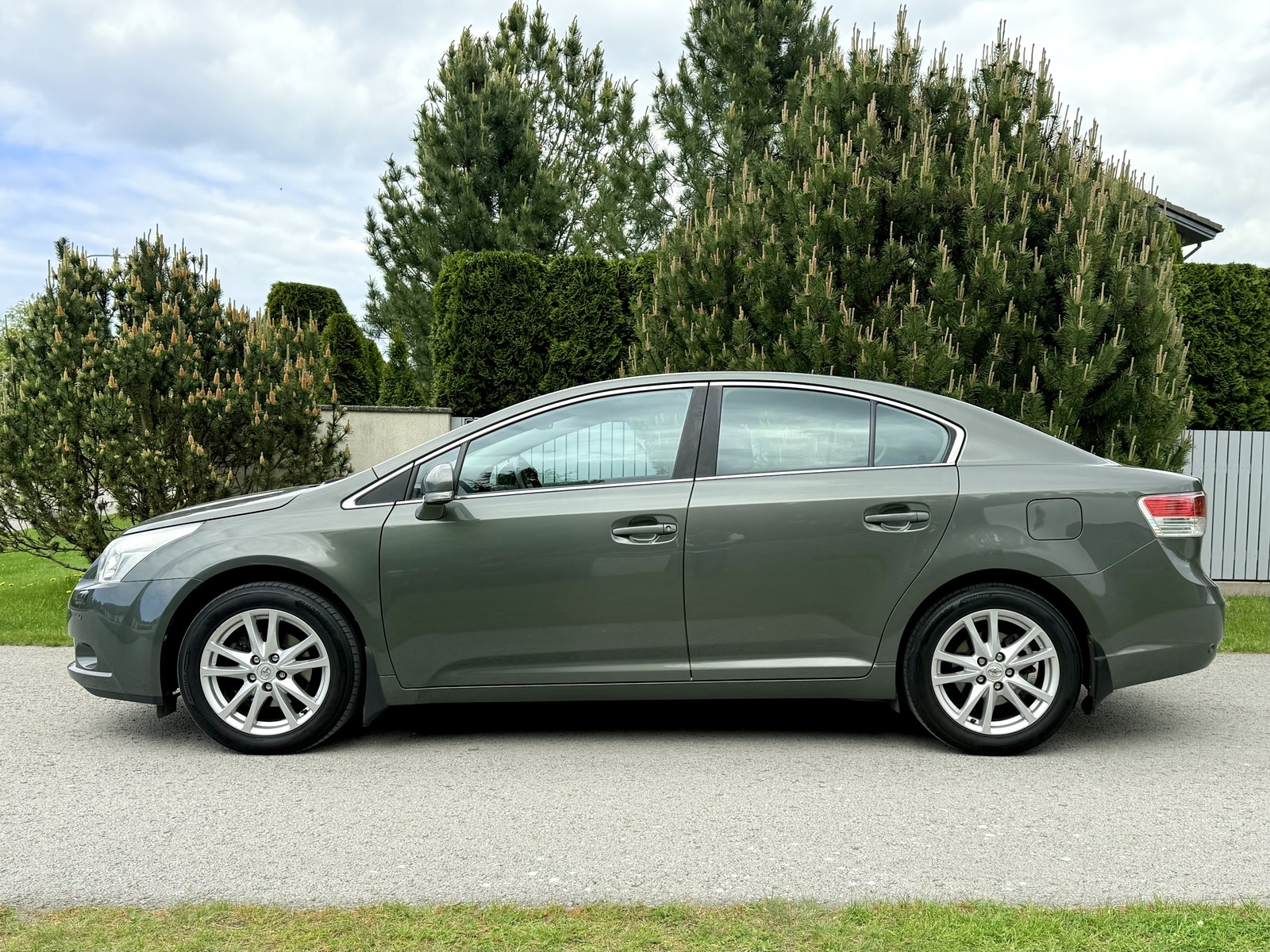 Toyota Avensis 2011, kuva 4/16