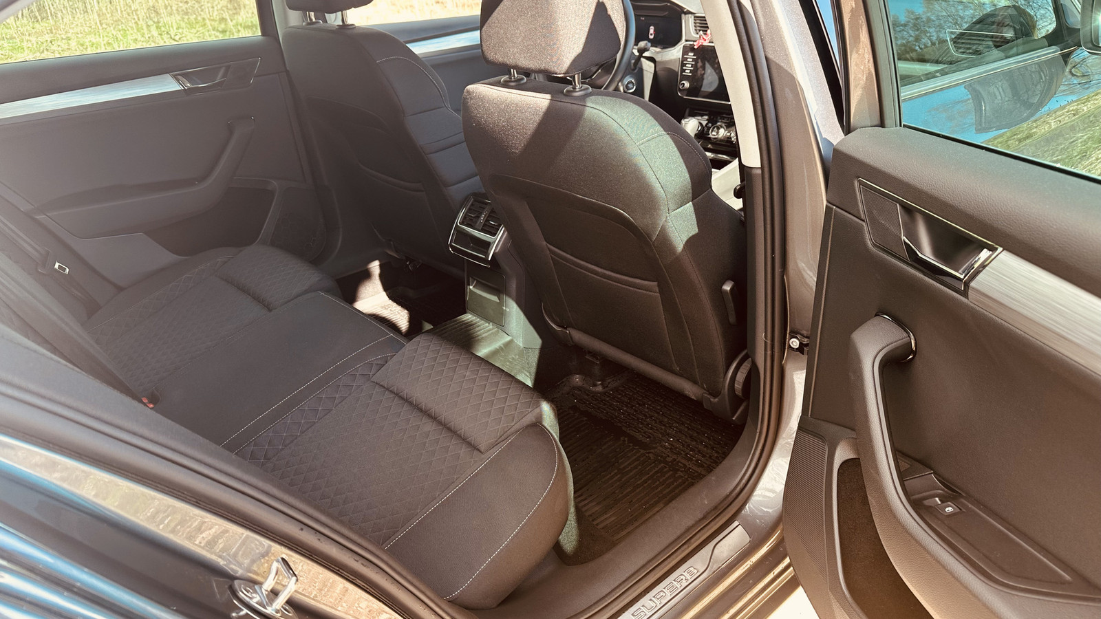 Škoda Superb 2022, kuva 6/10