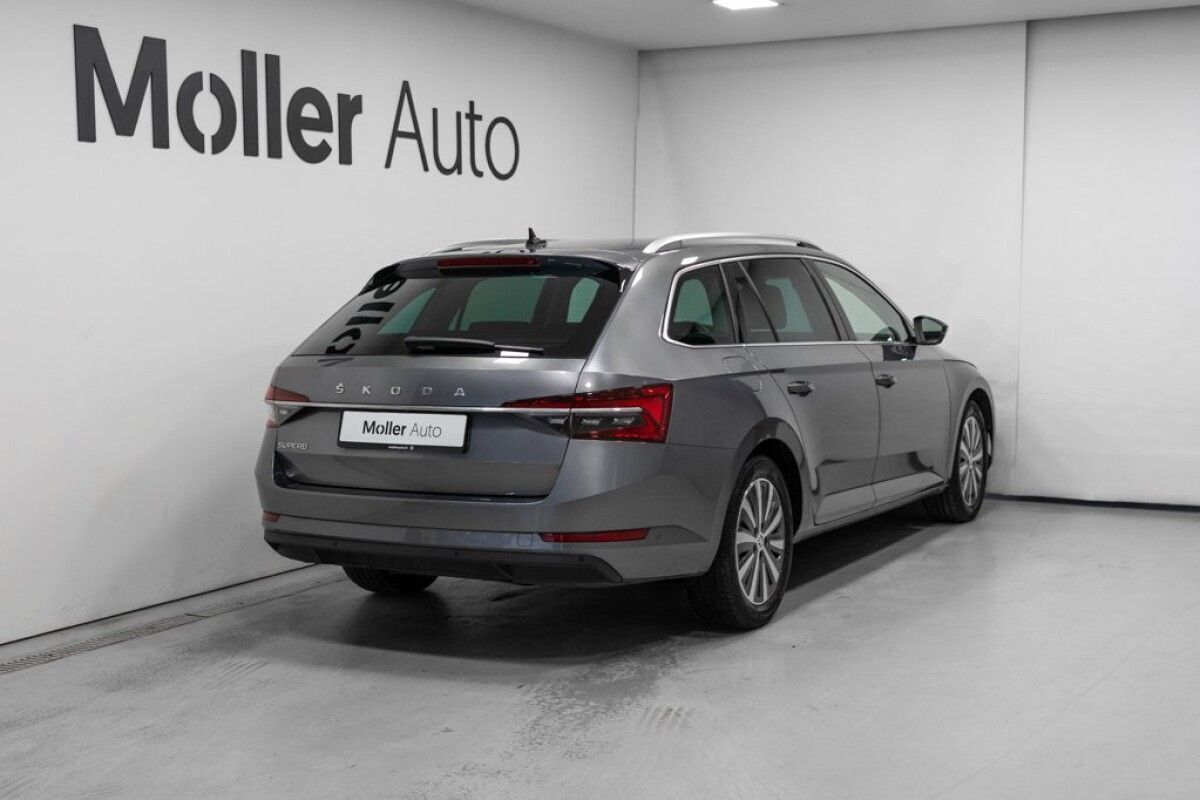 Škoda Superb 2022, kuva 3/28