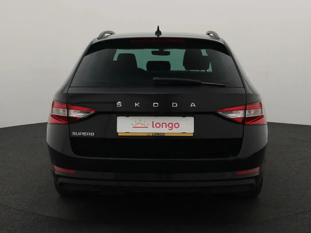 Škoda Superb 2022, kuva 5/10