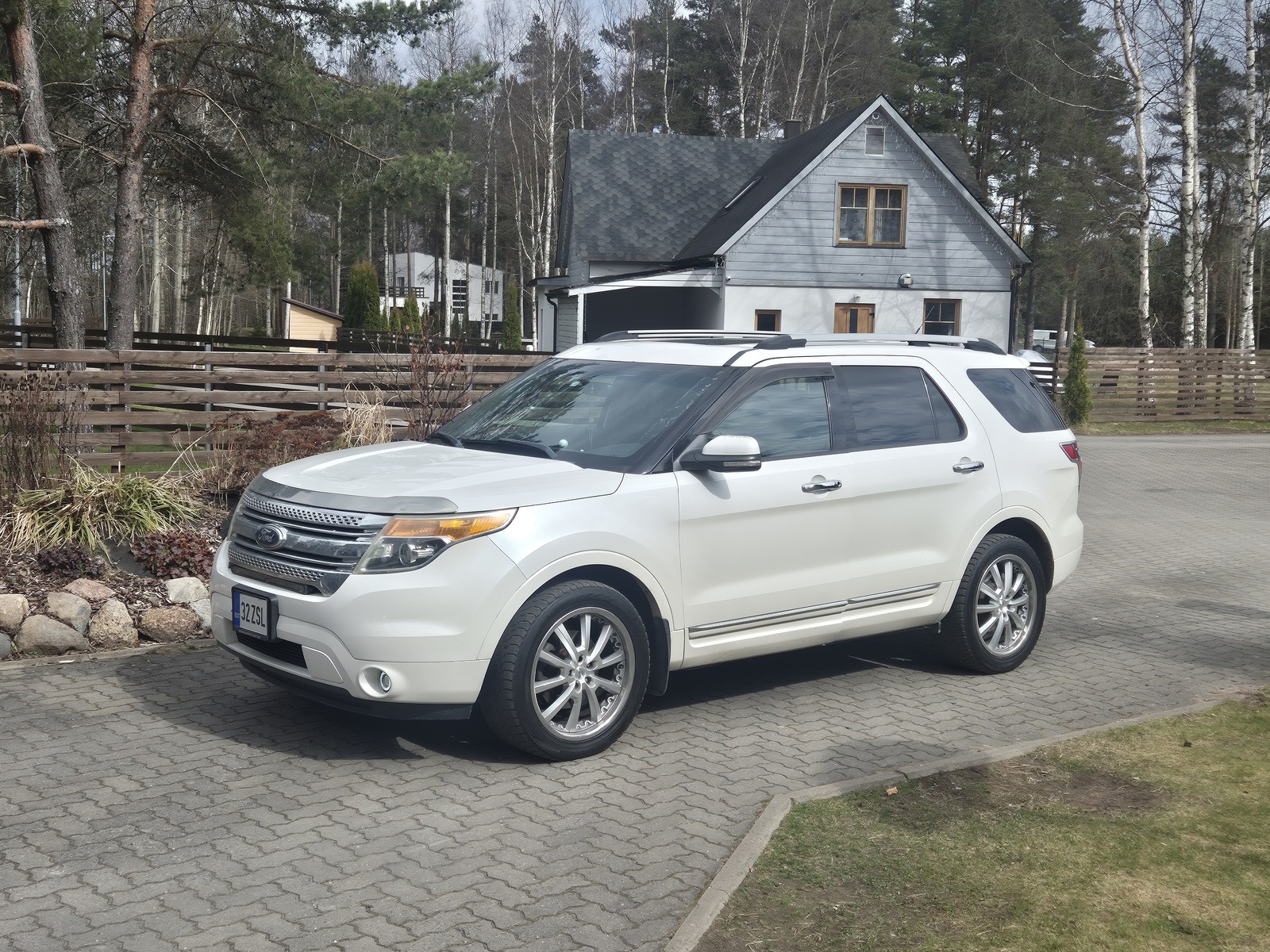 Ford Explorer 2011, photo 3/20