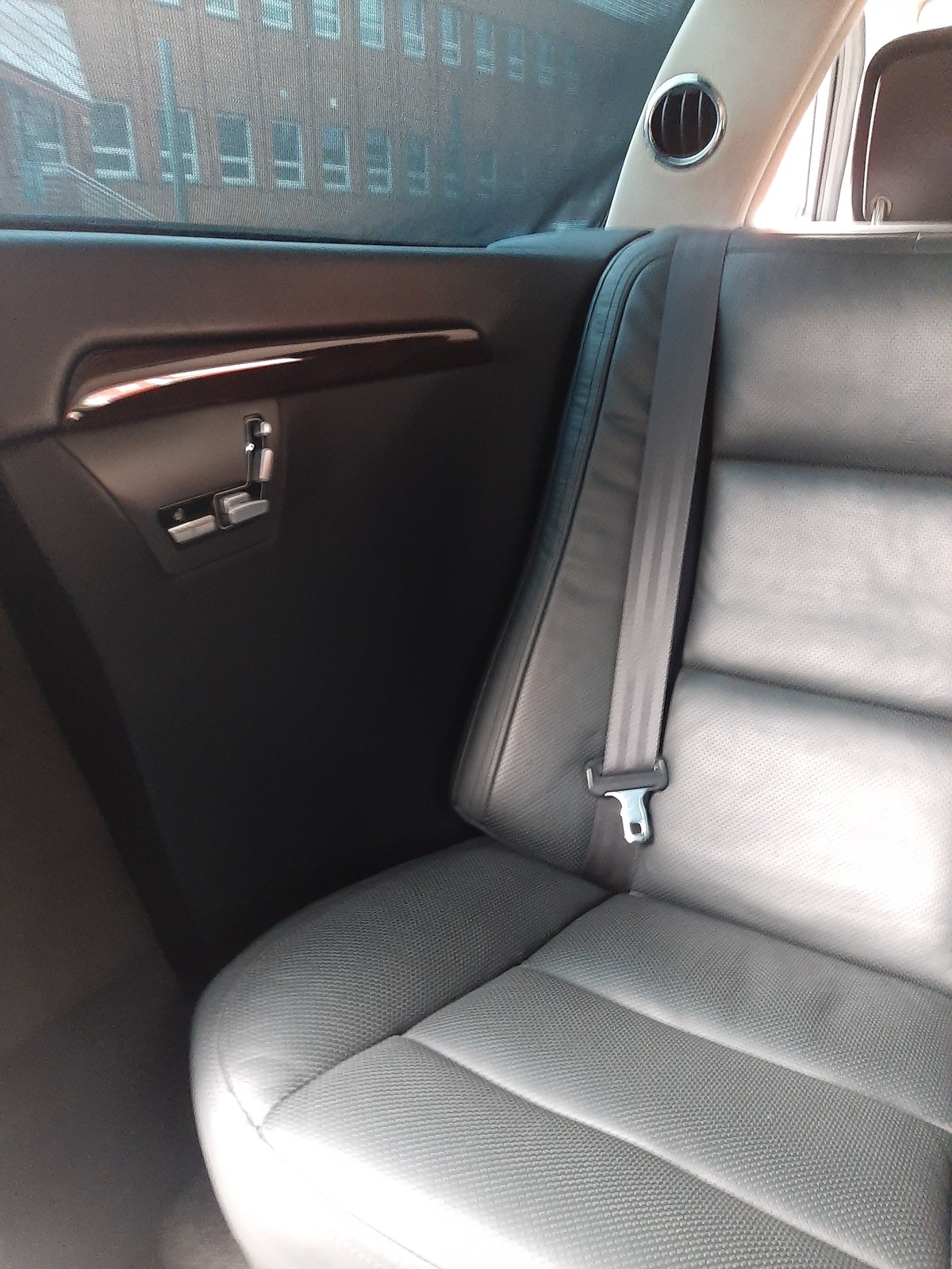Mercedes-Benz S 550 2011, kuva 6/10
