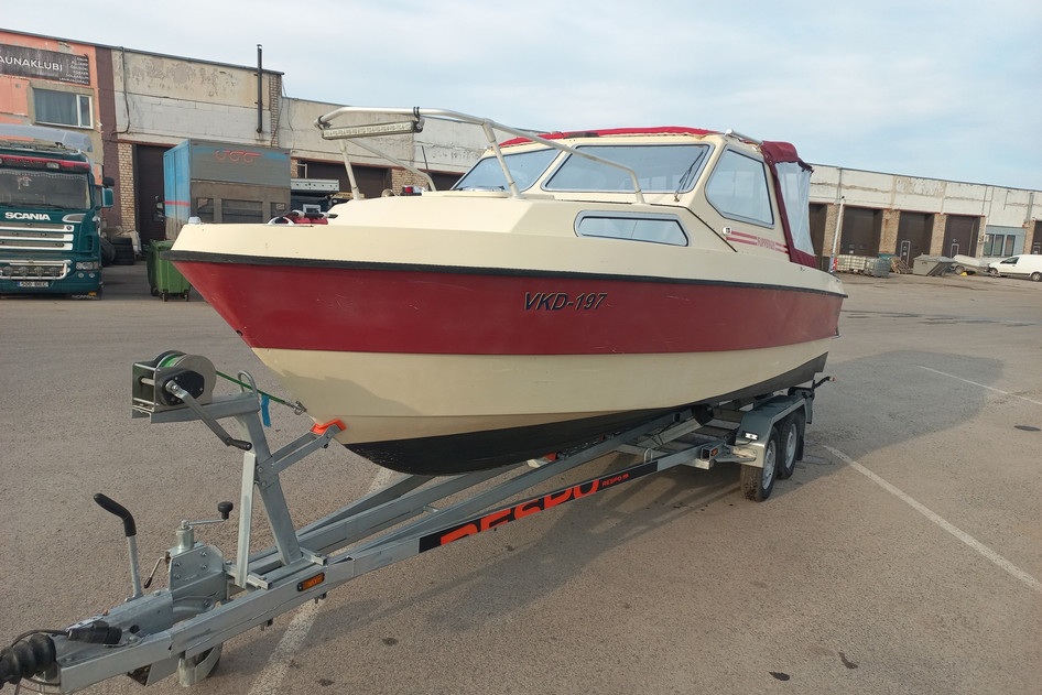 1983, benzīns, automātiskā