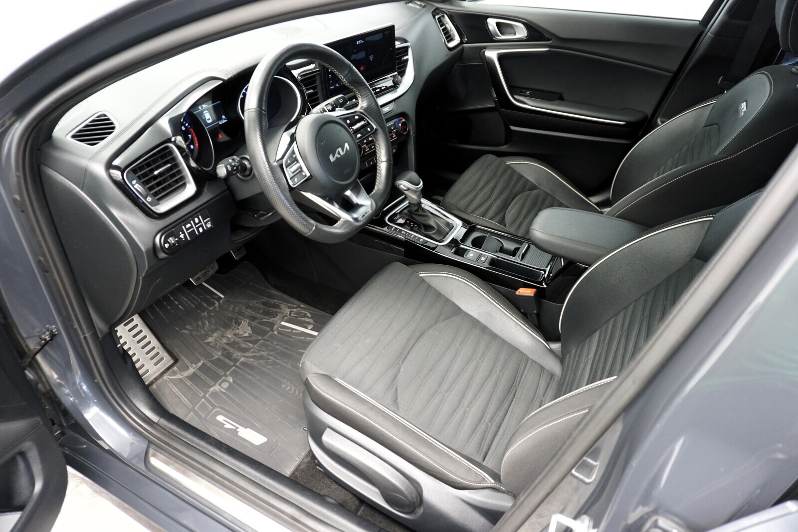 Kia pro cee'd / ProCeed 2024, photo 4/10