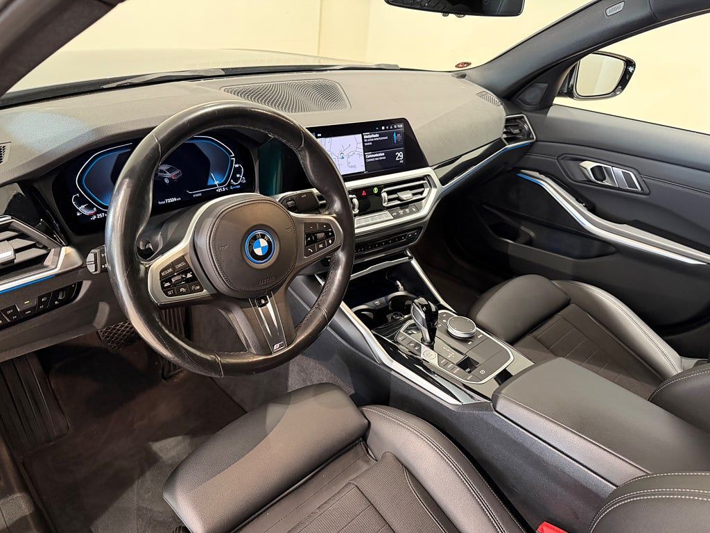 BMW 330 2021, kuva 4/10