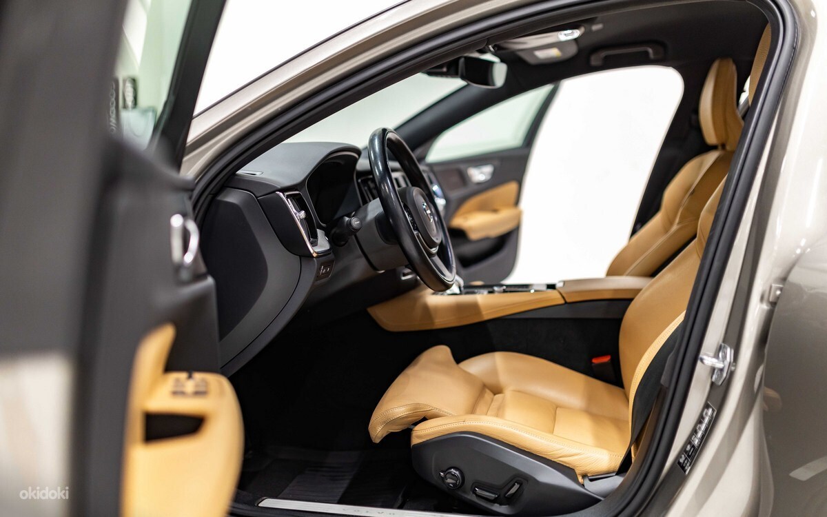 Volvo V60 2020, kuva 6/7