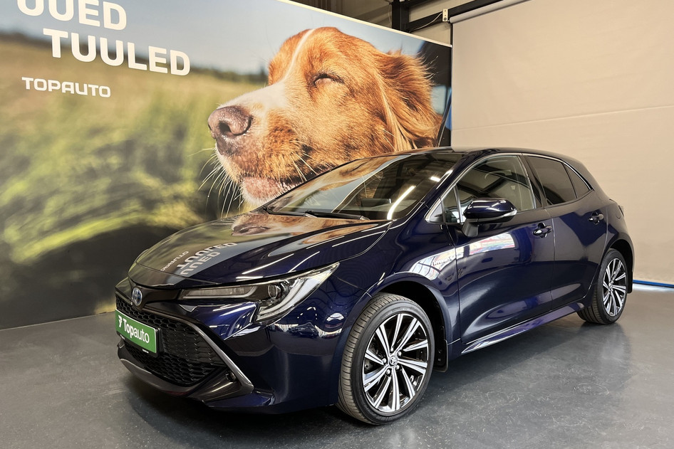 Toyota Corolla, 2021, 1.8, 72 kW, hybrid (petrol/electric), automatic, front-wheel drive