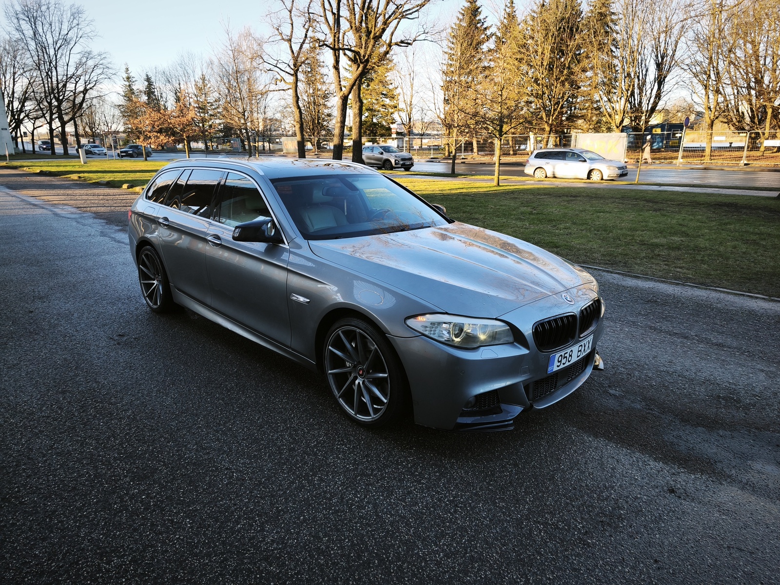 BMW 530