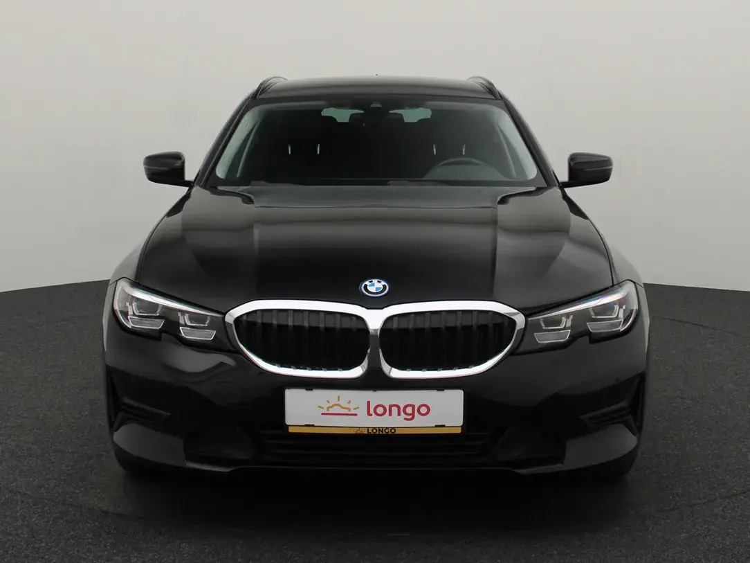 BMW 320 2021, kuva 3/43
