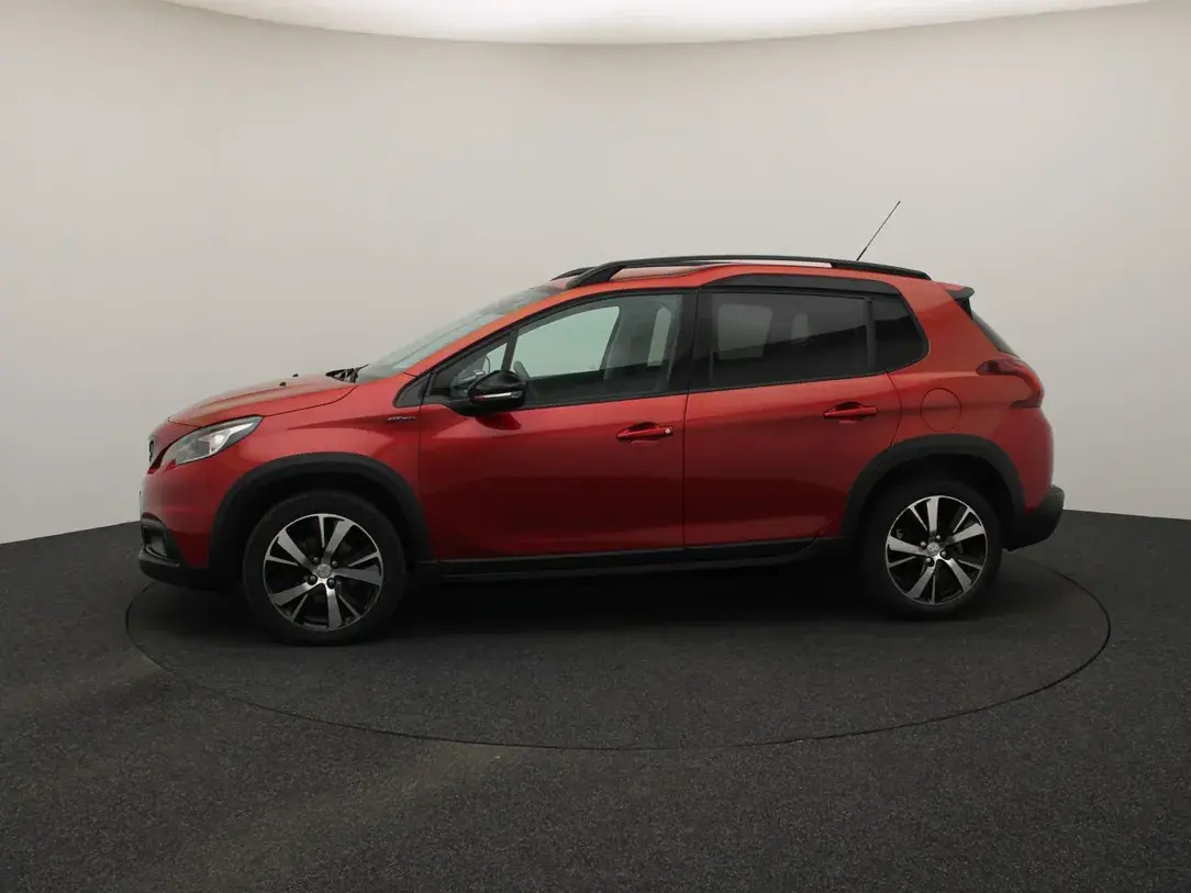 Peugeot 2008 GT-line 1.2 96kW 2017, photo 6/31