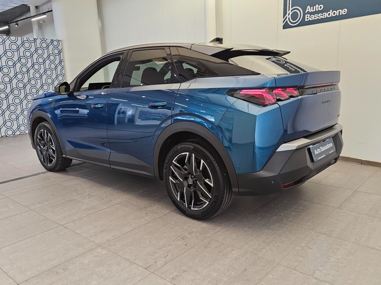 Peugeot 3008 2025, photo 4/10