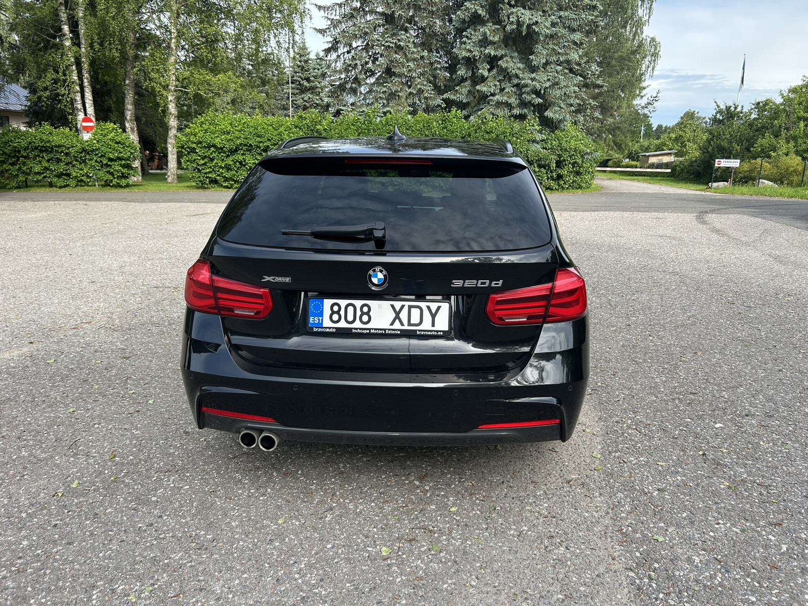 BMW 320 2019, photo 6/10