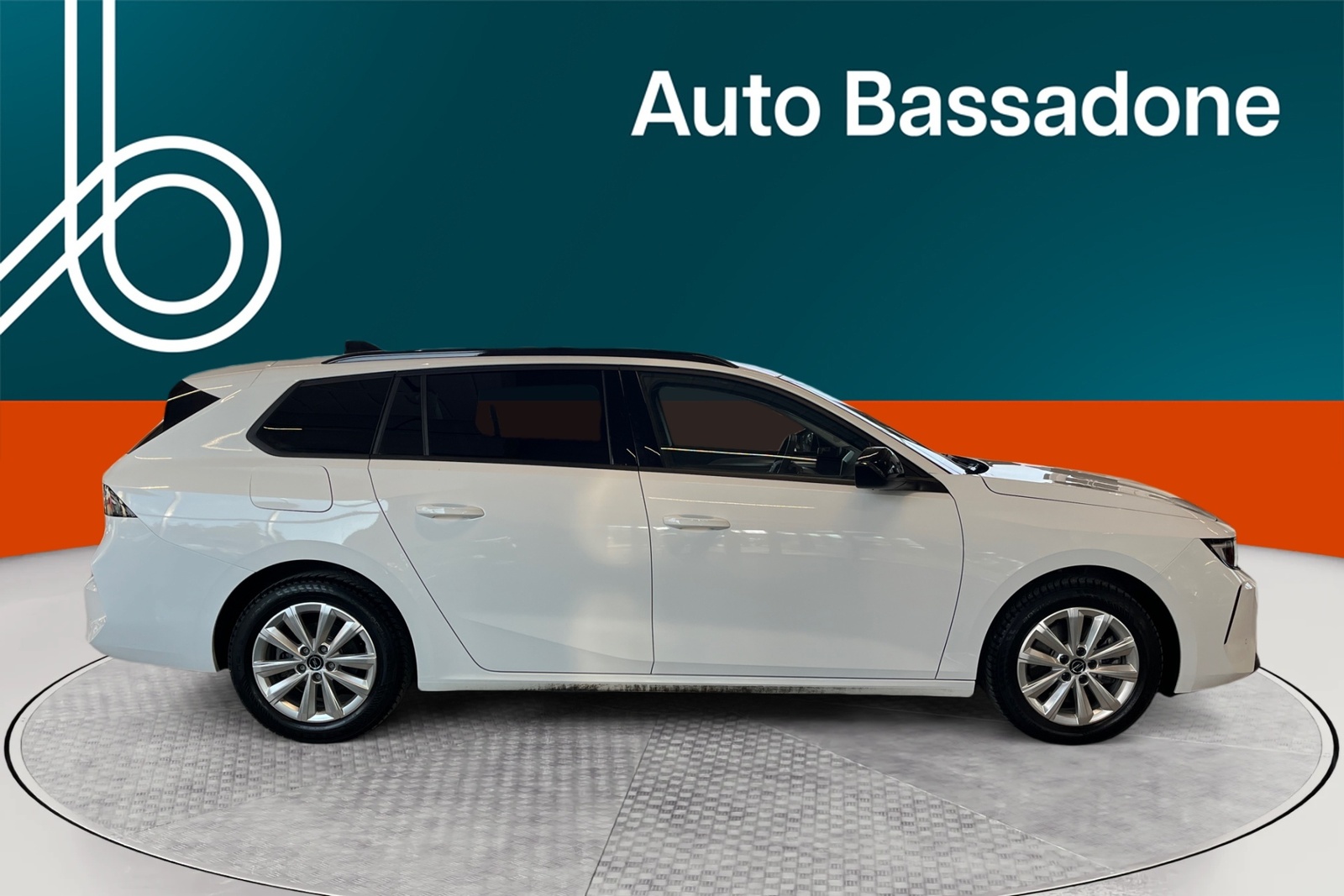 Opel Astra 2024, photo 6/21