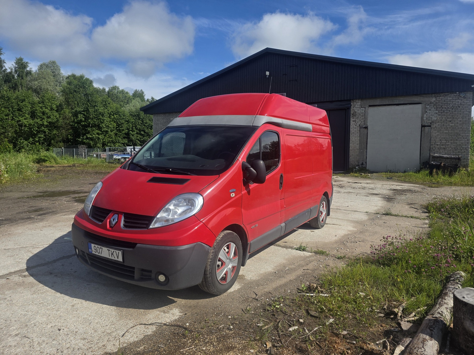 Renault Trafic 2014, kuva 2/5