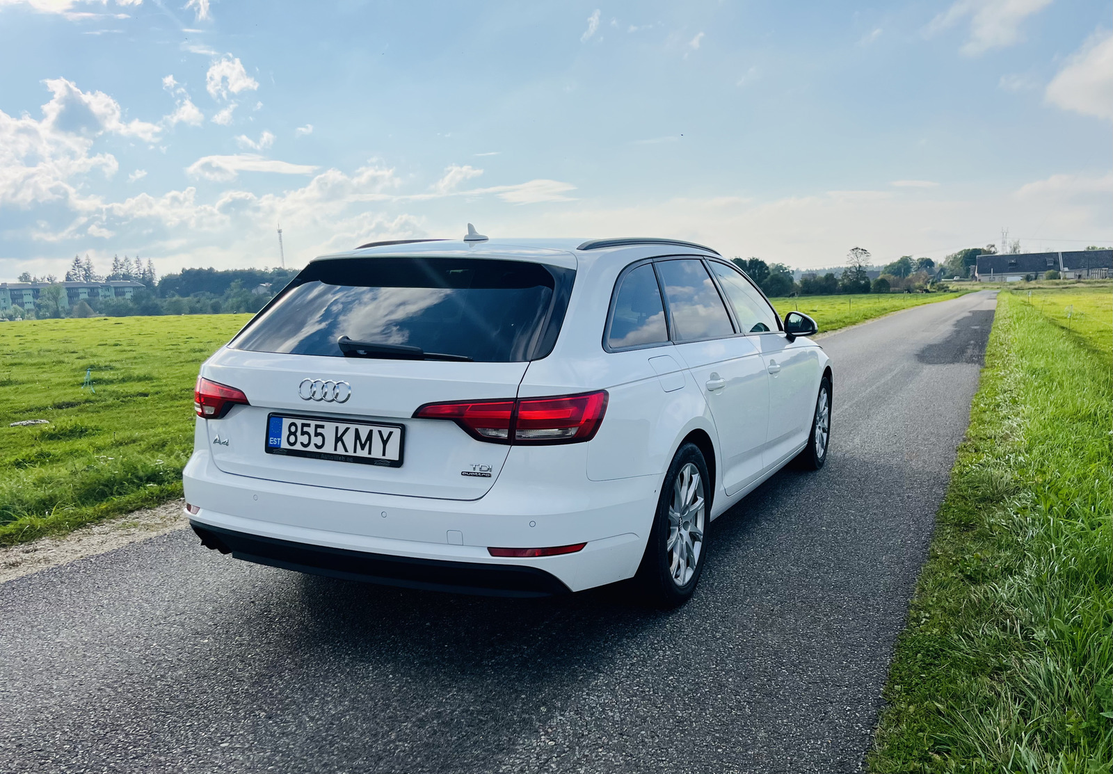 Audi A4 2017, kuva 5/9