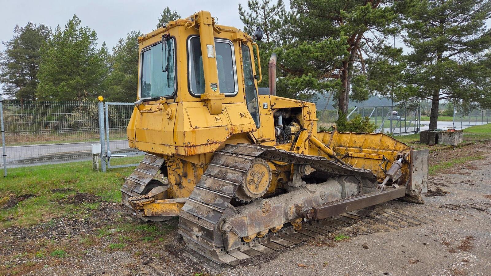 Caterpillar D4H, kuva 3/17