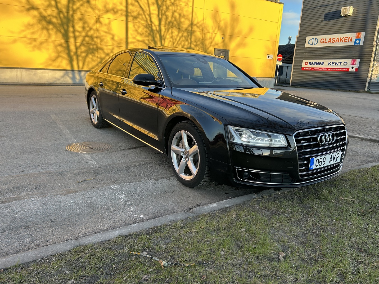 Audi A8 2016, photo 7/10