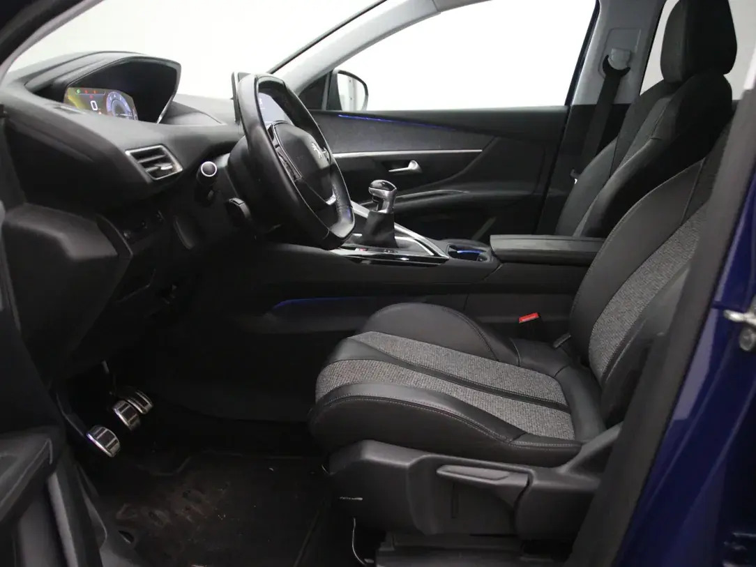 Peugeot 3008 2018, photo 4/10