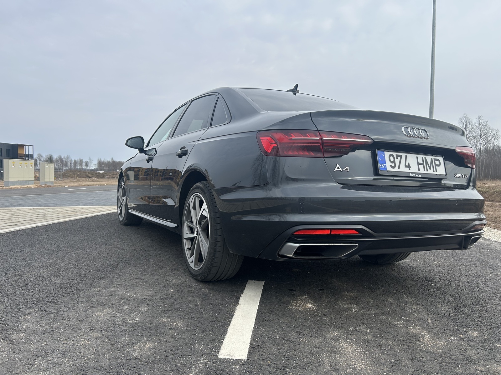 Audi A4 2021, kuva 4/11