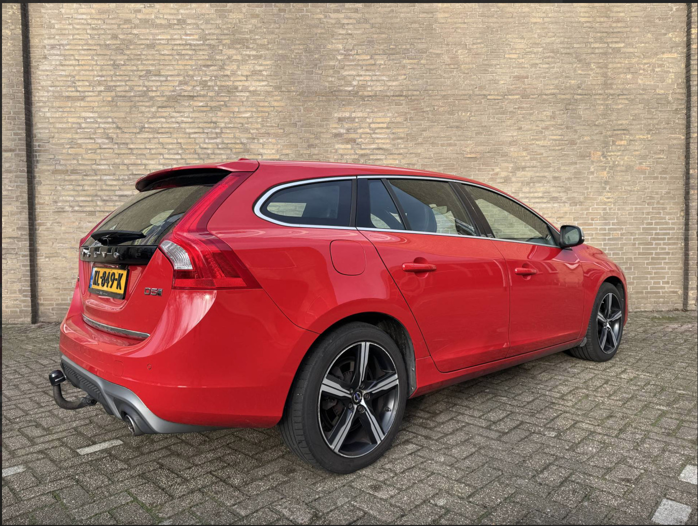 Volvo V60 2016, kuva 4/8