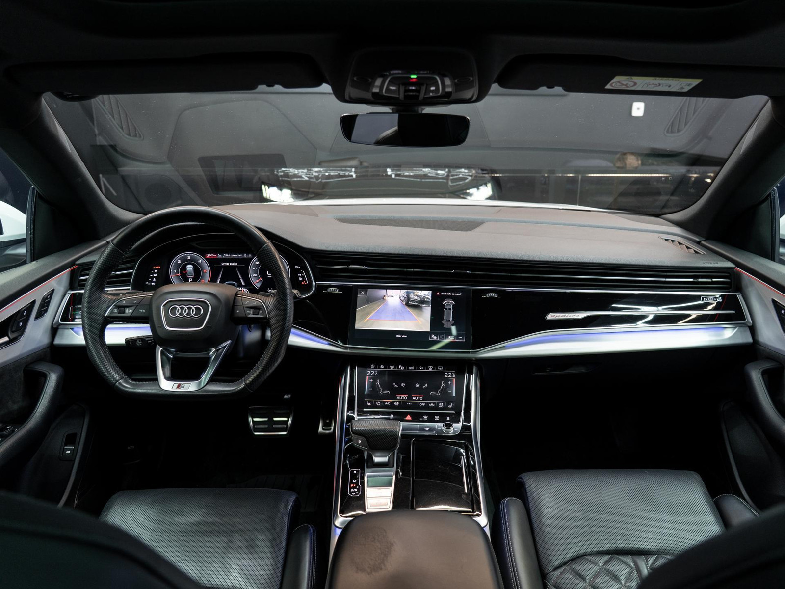 Audi Q8 2019, photo 7/17