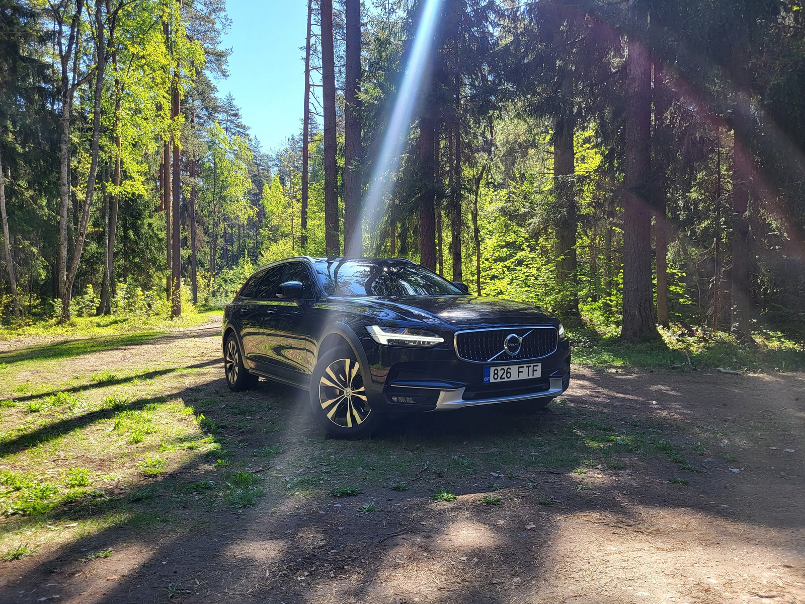 Volvo V90 Cross Country 2018, photo 6/13