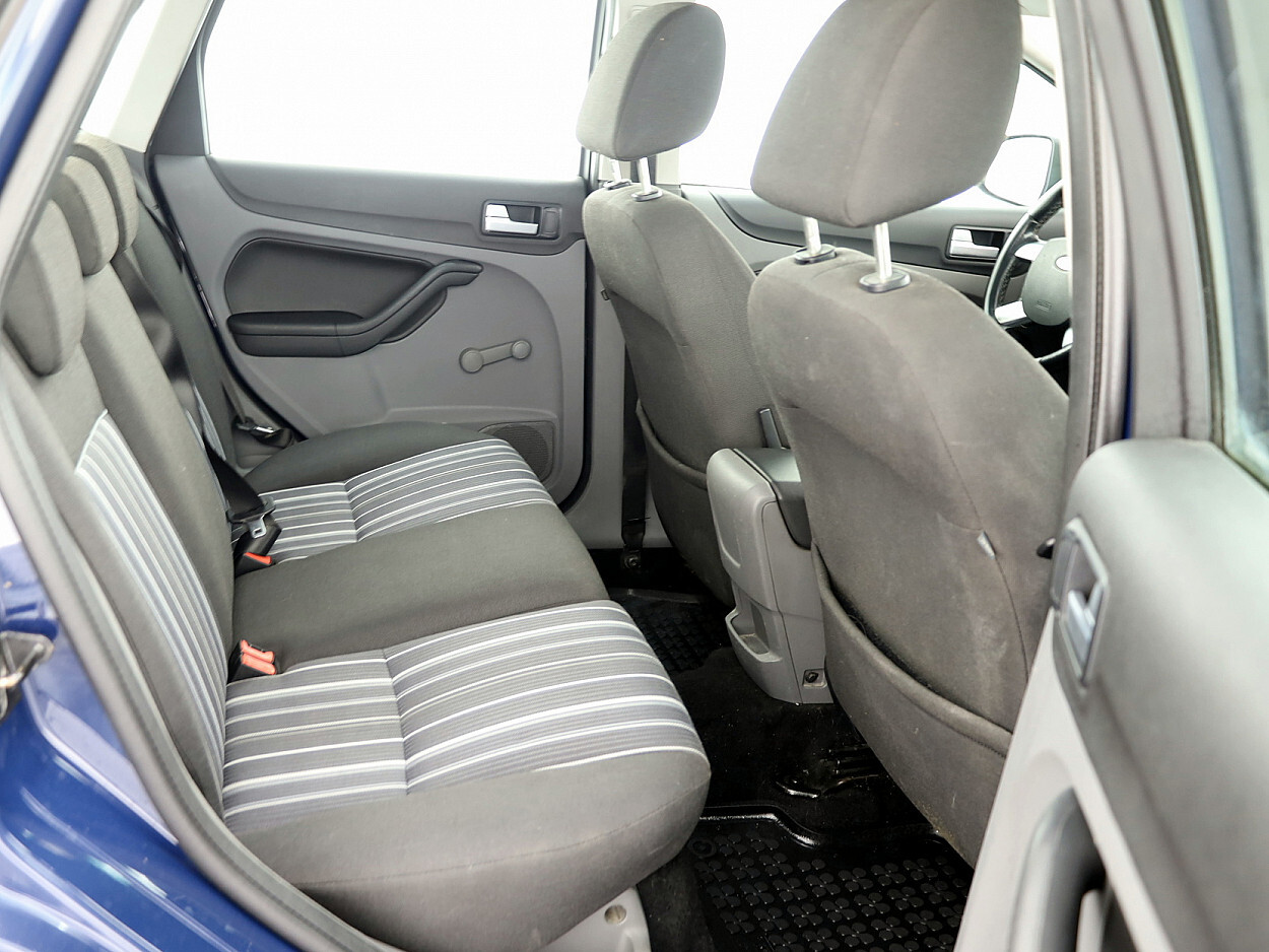 Ford Focus 2008, kuva 7/7