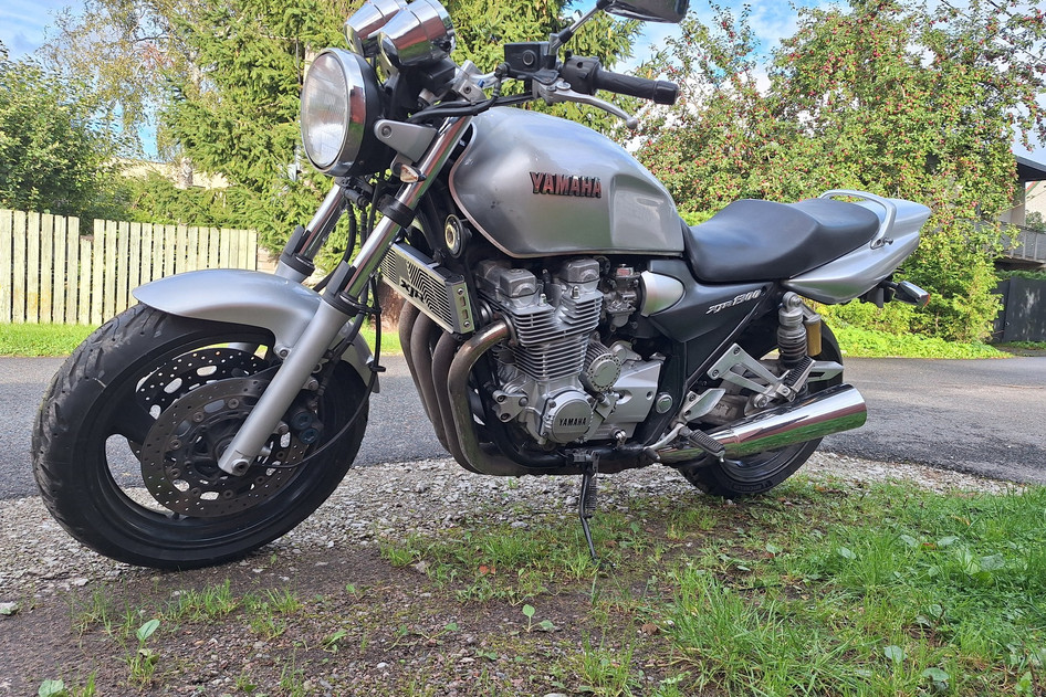 Yamaha XJR 1300, 2000, 1.3, 72 kW, бензин, механическая, задний привод