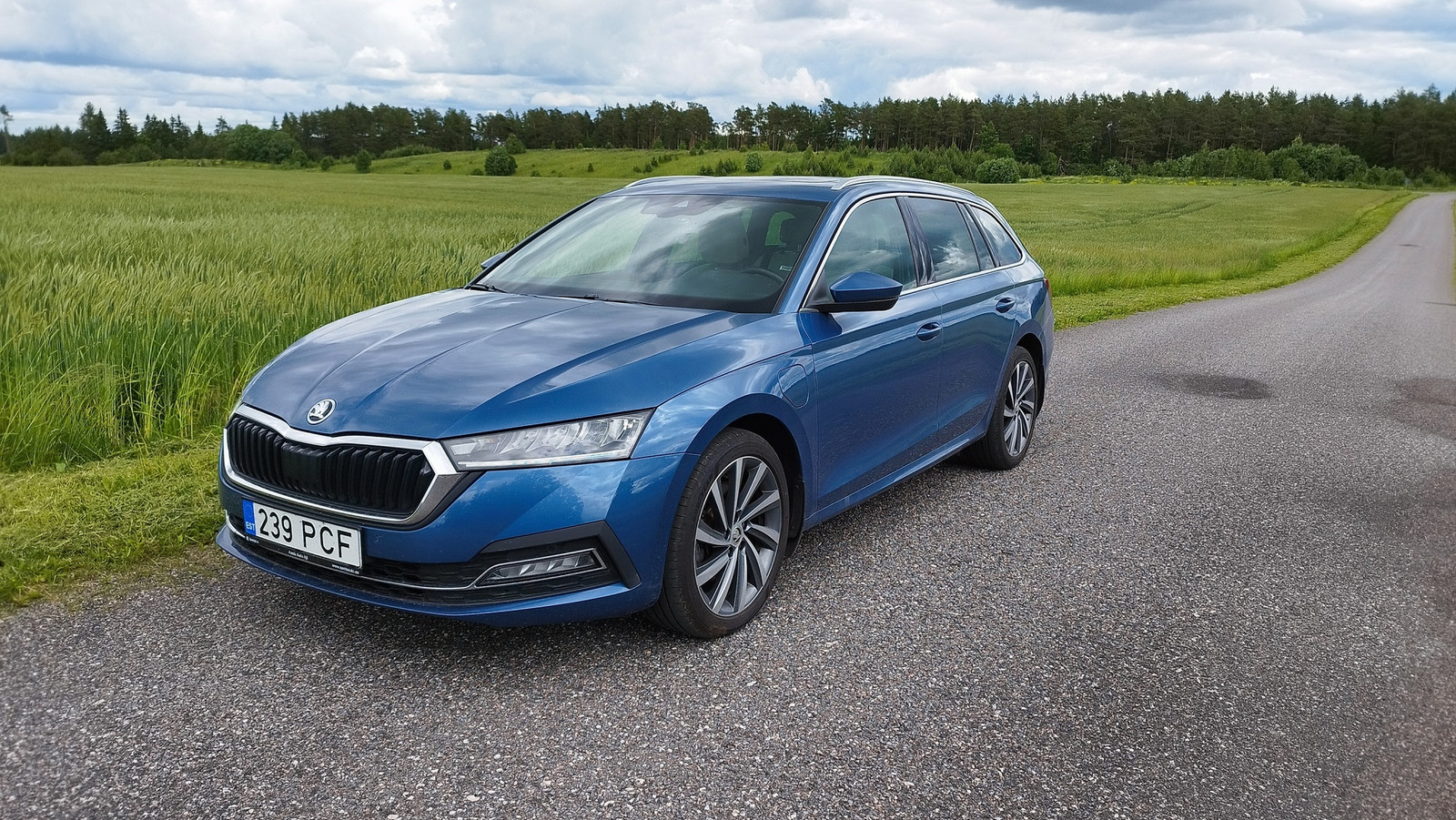 Škoda Octavia 2021, photo 3/10