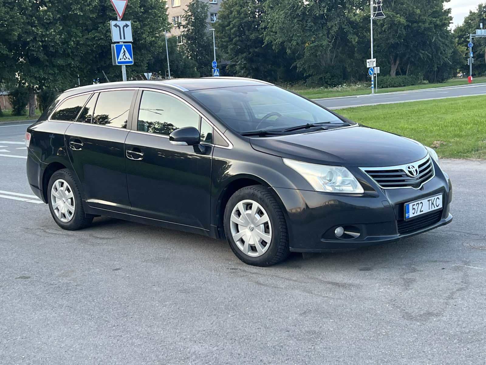 Toyota Avensis 2009, photo 2/11