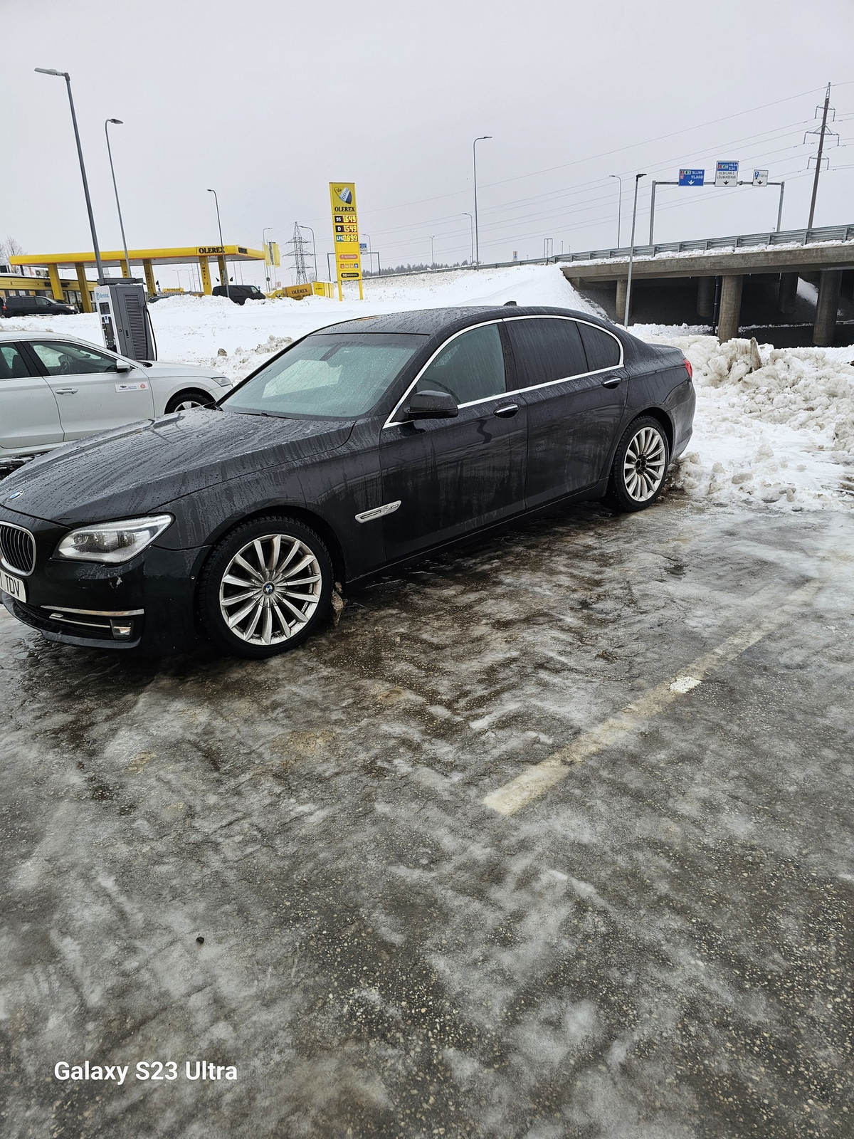 BMW 740 2011, kuva 5/7