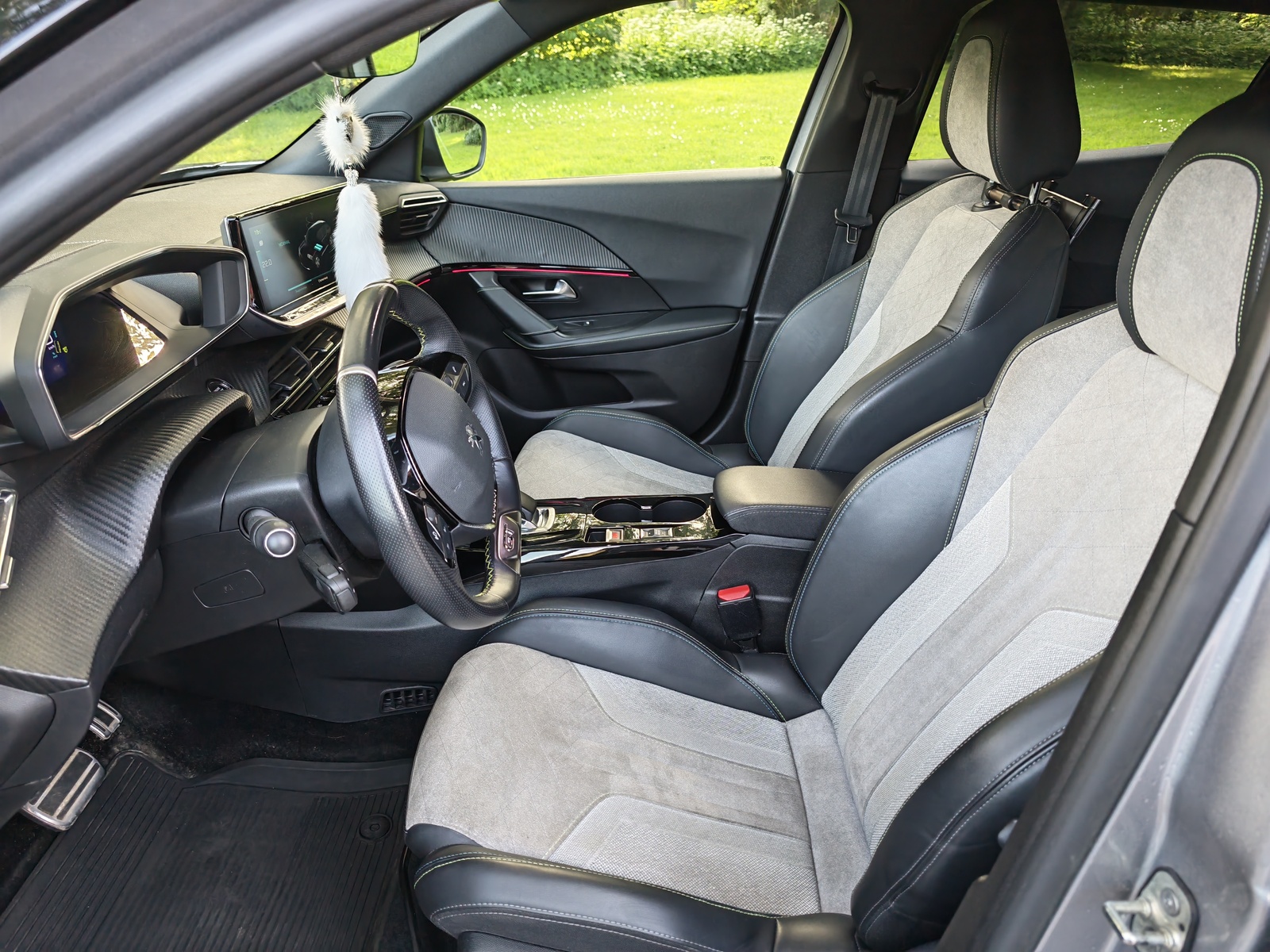 Peugeot 2008 GT 2022, photo 7/11