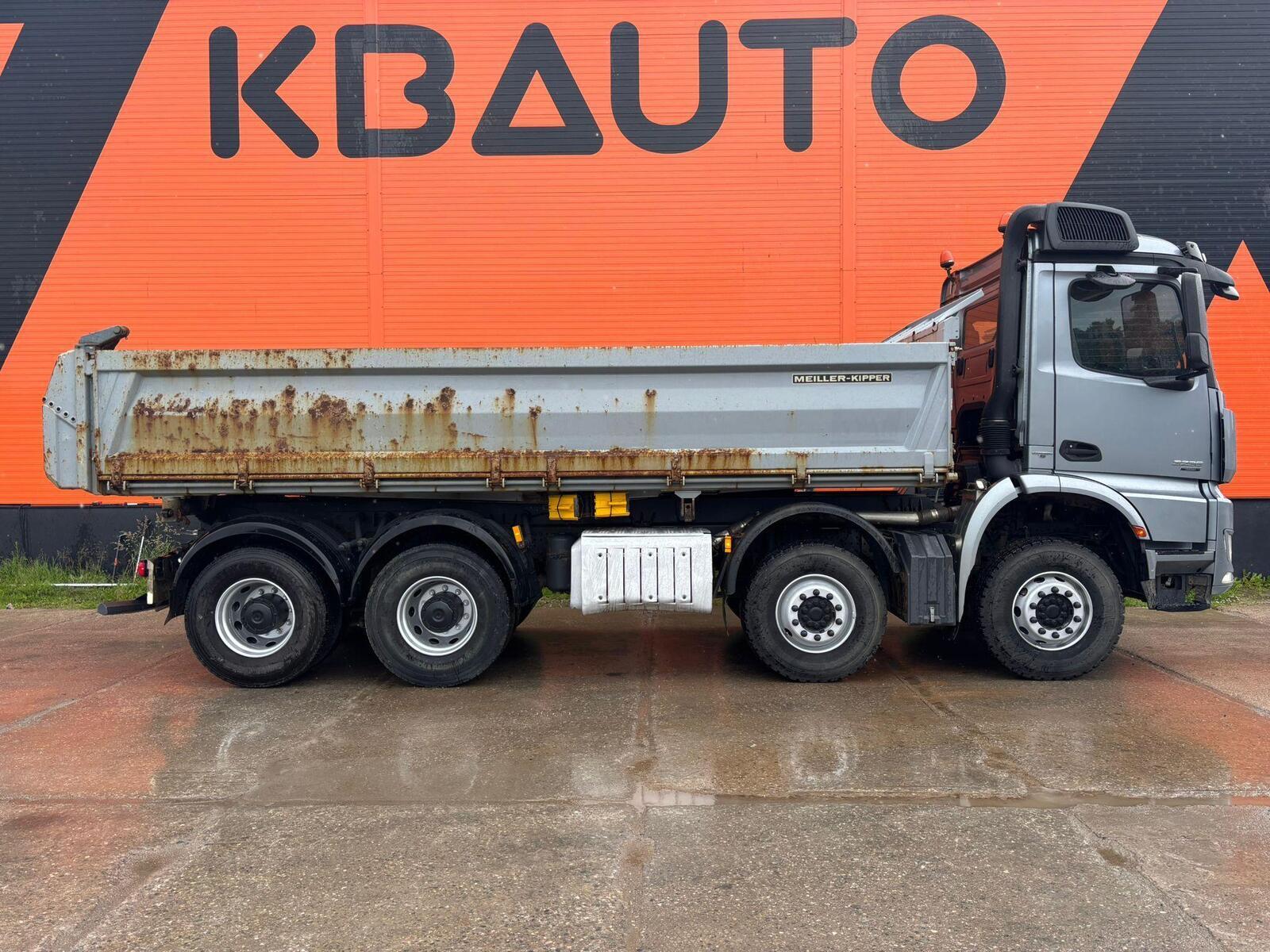 Mercedes-Benz Arocs 3235 8x4 2013, kuva 5/26