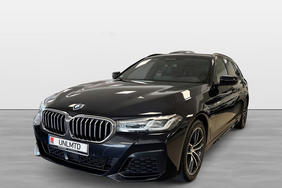 BMW 530, 2022, 2.0, 215 kW, hybrid (petrol/electric), automatic, four-wheel drive