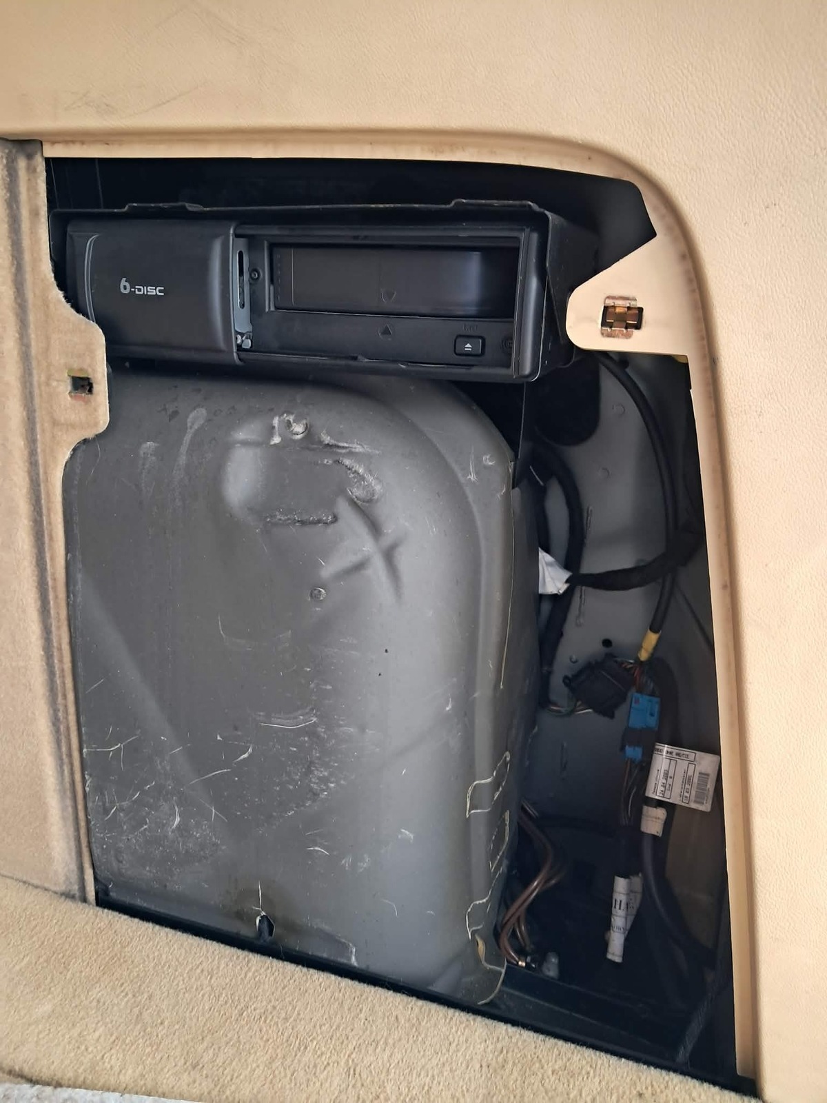 Volkswagen Touareg 2005, kuva 7/12