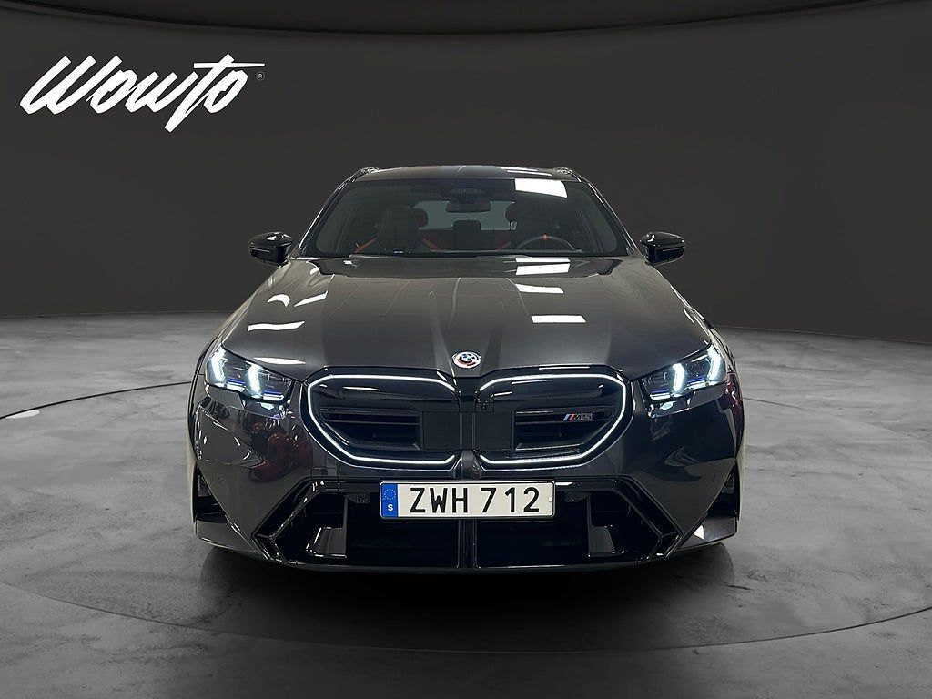 BMW M5 2025, photo 2/25