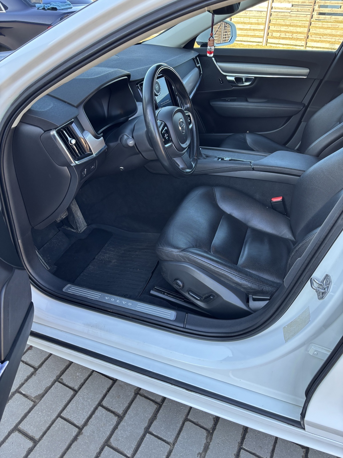 Volvo V90 2018, photo 7/14