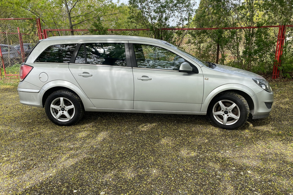 Opel Astra, 2011, 1.7, 81 kW, дизель, механическая, передний привод