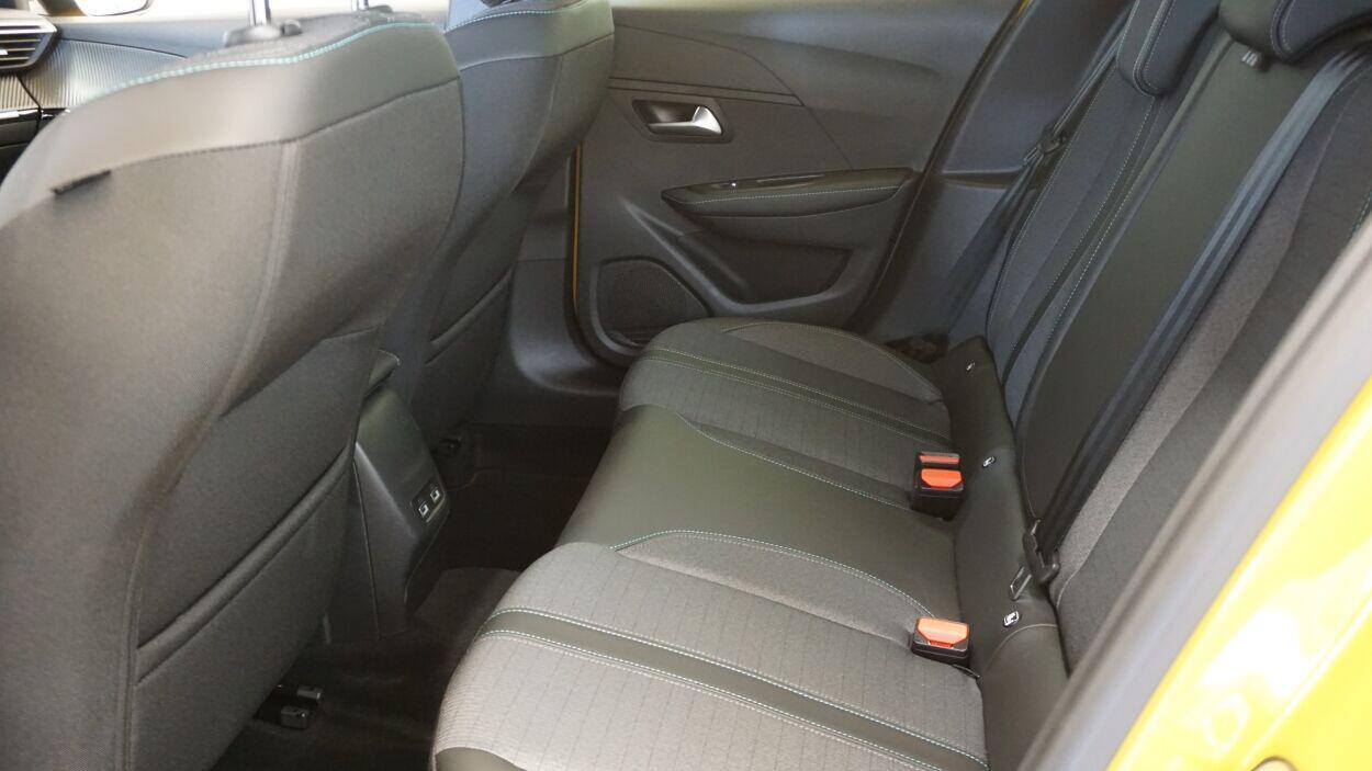 Peugeot 208 2023, photo 7/10