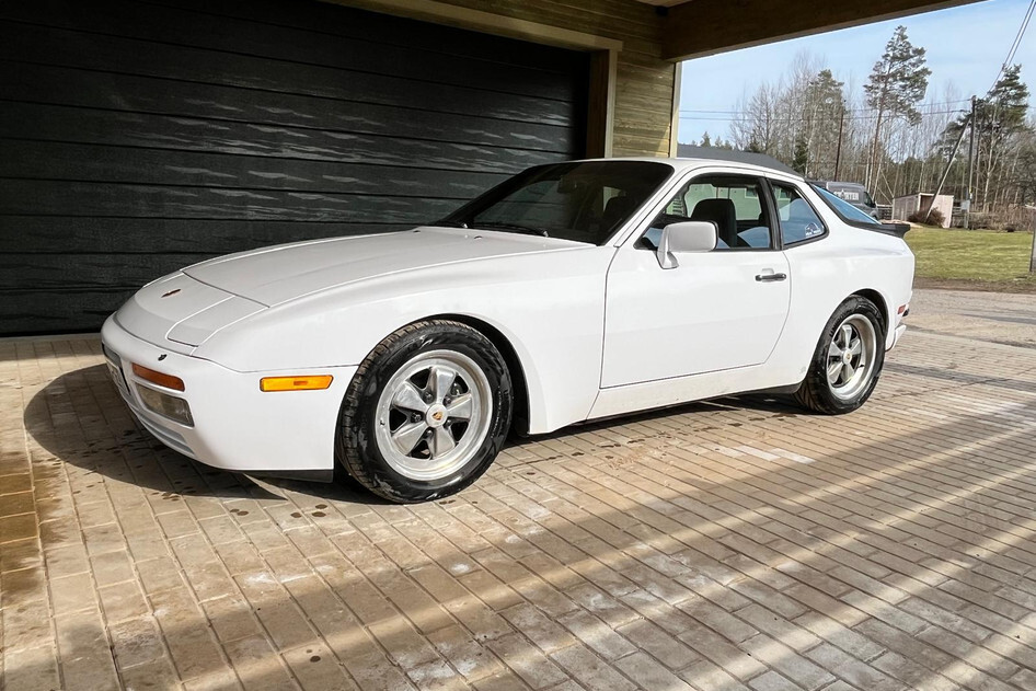 Porsche 944, 1986, 2.4, 188 kW, petrol, manual, rear-wheel drive