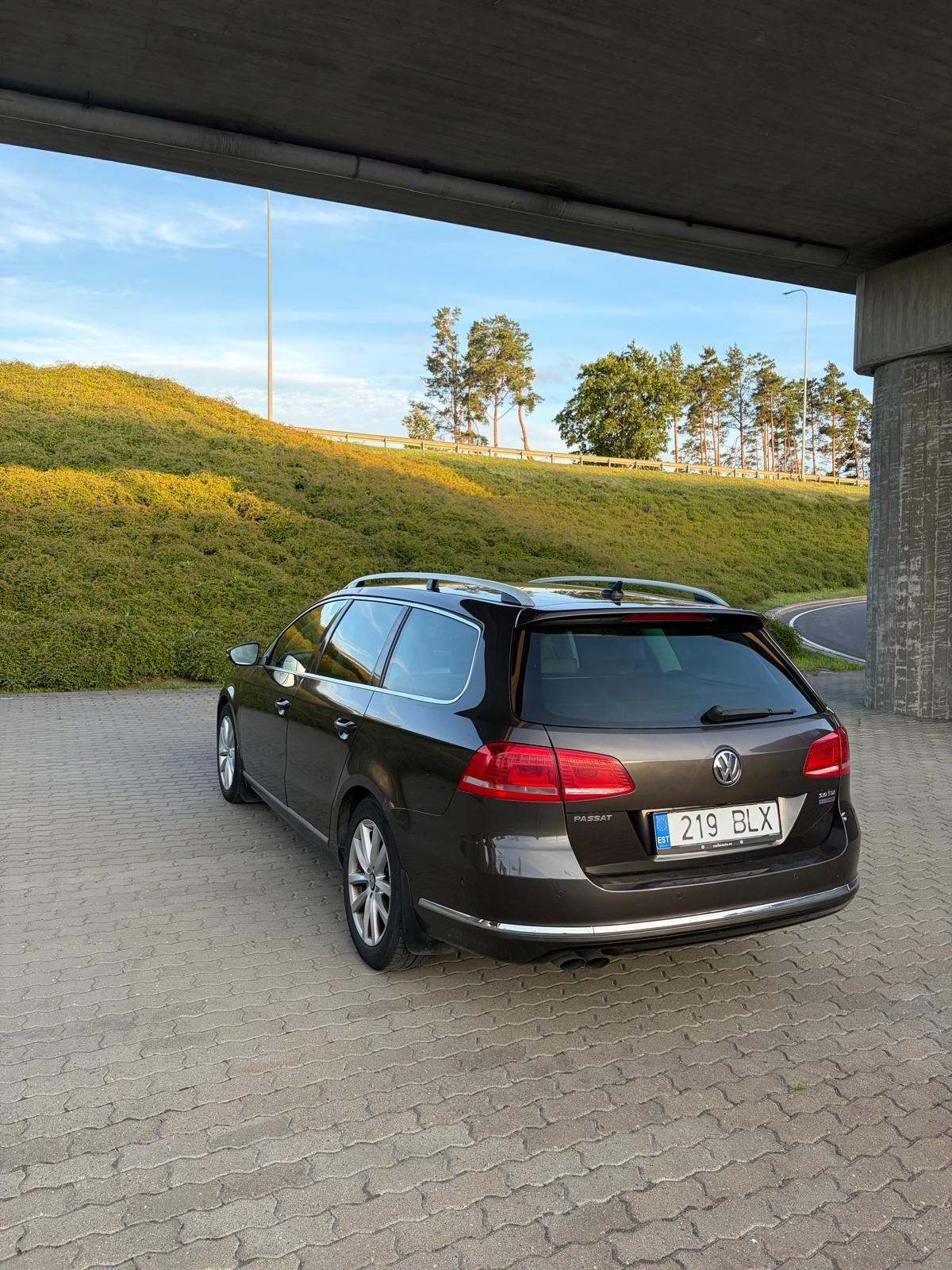 Volkswagen Passat 2014, photo 4/10
